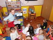 Den cizích zemí a jazyků